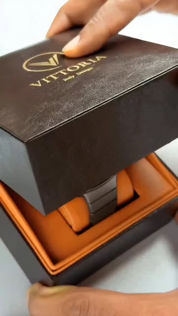 ساعت ویتوریا اورجینال سه موتوره فول تایم